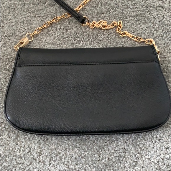 Beautiful Tory Burch Crossbody EUC - Picture 3 of 7